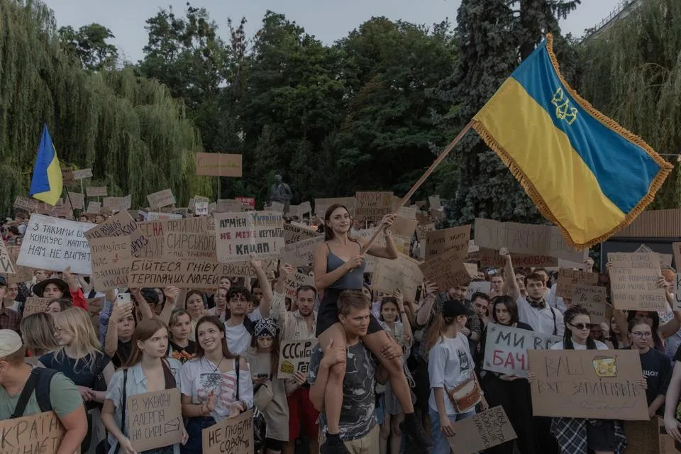Studenti U Ukrajini Odbijaju Da Se Predaju — Protesti Nastavljeni Uprkos Raketnim Napadima Moskve