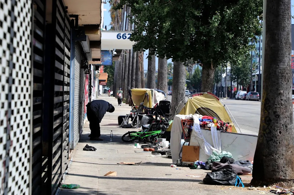 Van Nuys Boulevard’s Fall: From 1970s Cruising Hub To Boarded Stores And Encampments
