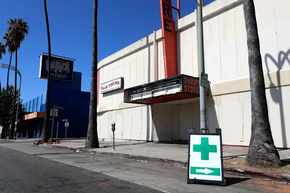 Van Nuys Boulevard’s Fall: From 1970s Cruising Hub To Boarded Stores And Encampments