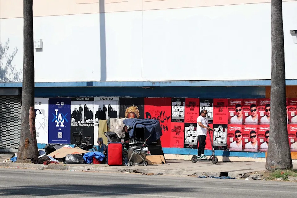 Van Nuys Boulevard’s Fall: From 1970s Cruising Hub To Boarded Stores And Encampments