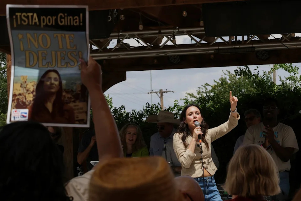 Texas Races Tighten: Democrats Close Gaps — One Contest Flips in Latest Poll