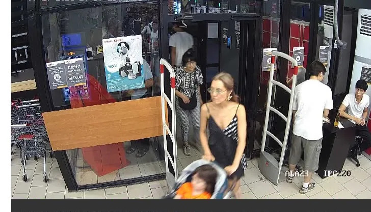 Otac iz Kalifornije štrajkuje glađu u Almatiju: tvrdi da mu je bivša supruga otela autističnog sina