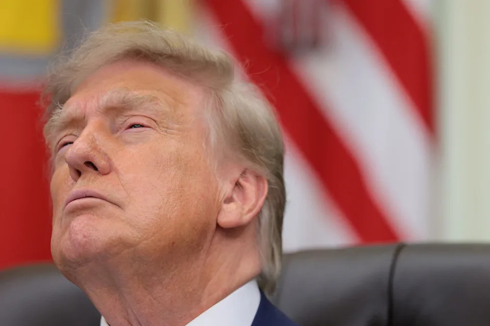 Stephen Miller Calls Childhood Vaccine Schedule a “Medical Travesty” During Oval Office Signing