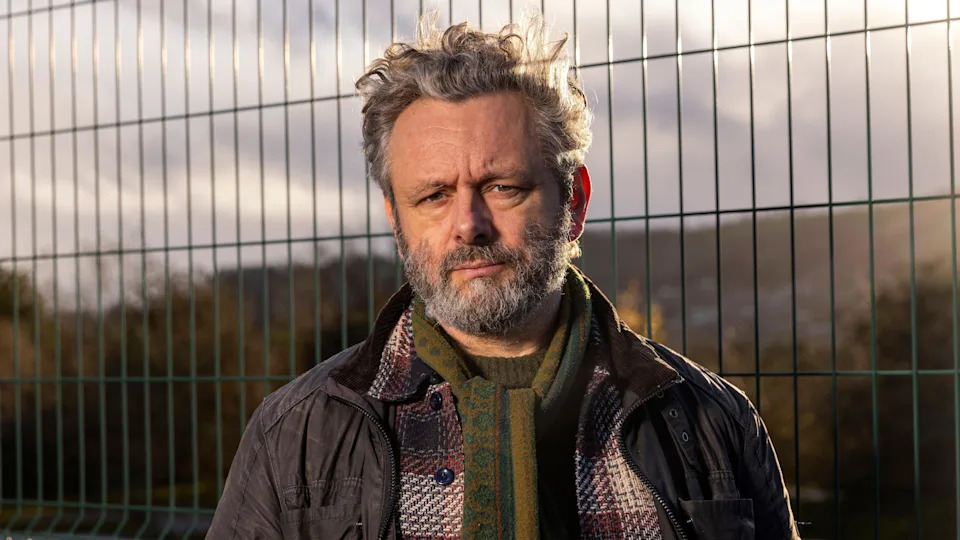 „Ono Što Mi Je Rekao Sledilo Mi Je Krv U Žilama“ — Michael Sheen Istražuje Toksičnu Ostavštinu Velsa