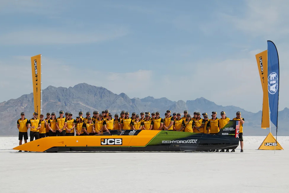 Andy Green postavio svetski rekord: 406,320 mph u automobilu na vodonik na Bonneville Salt Flats