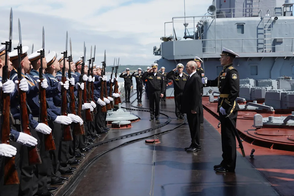 Putin Threatens Retaliation, Calls Western Seizures of Russian-Linked Ships 