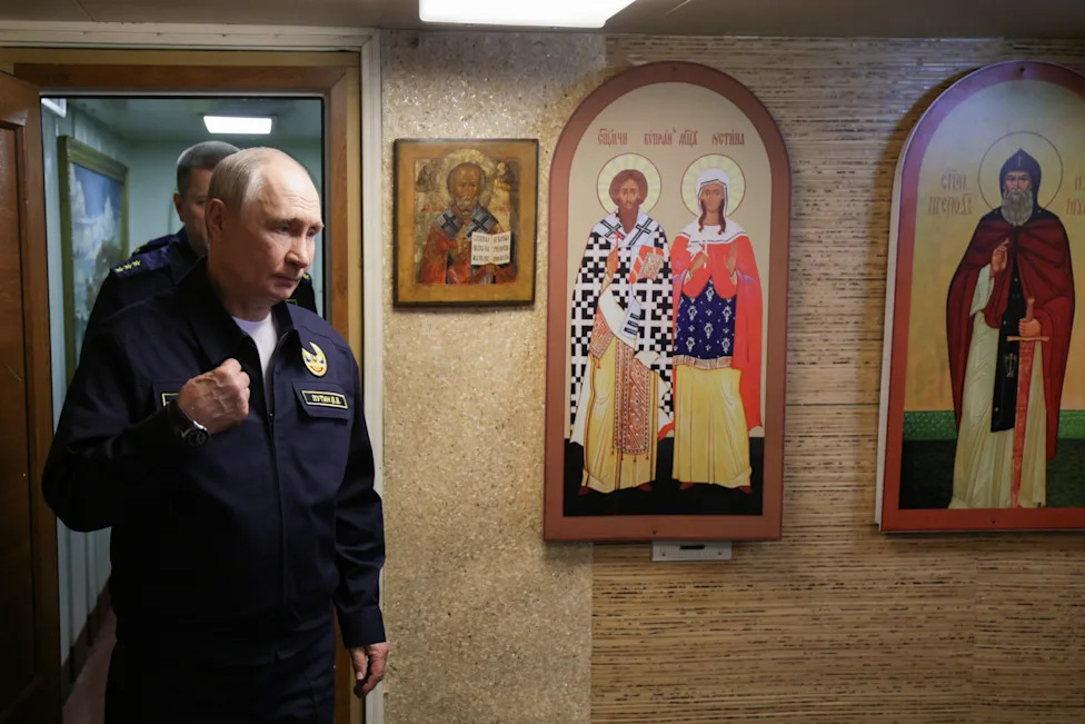 Putin Threatens Retaliation, Calls Western Seizures of Russian-Linked Ships 