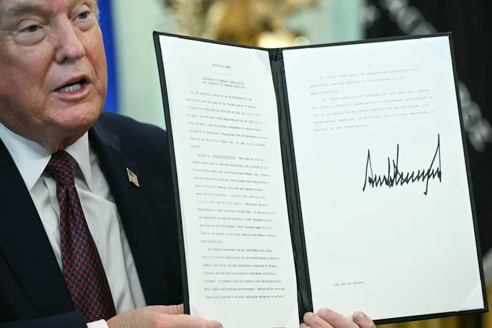 Trump Asks Supreme Court To Revive Mail‑In Voting Rules After Judge Blocks Postal Changes