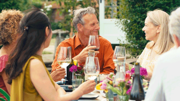 Vino, Pivo Ili Žestoka Pića? Velika Studija Povezuje Vino Sa Nižom Smrtnosću