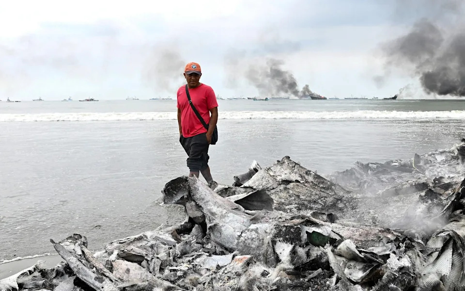 Washington Post: CIA Navodno Stoји Iza Tajnih Napada Na Ekvadorska Ribarska Plovila