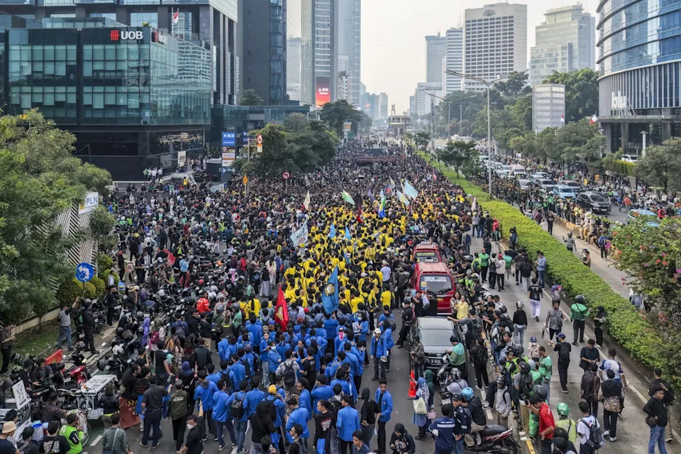 Old Indonesian Protest Videos Misrepresented As Recent Jakarta Unrest; Local Media Did Report Events