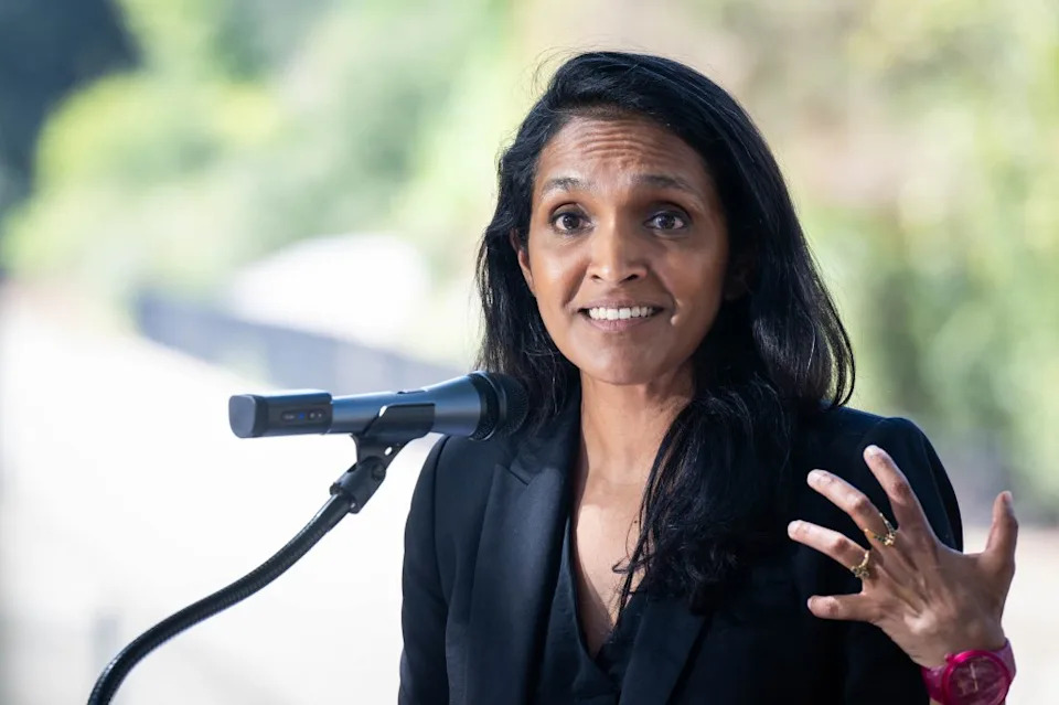 Poll: Spencer Pratt Voters Propel Karen Bass to Double-Digit Lead Over Nithya Raman