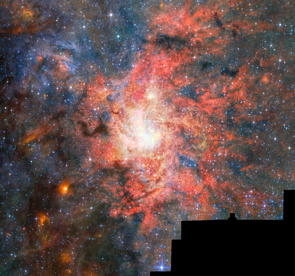JWST Otkriva Vodu U Blizini Crne Rupe: IRS 3 Pokazuje Da Molekuli Mogu Preživeti