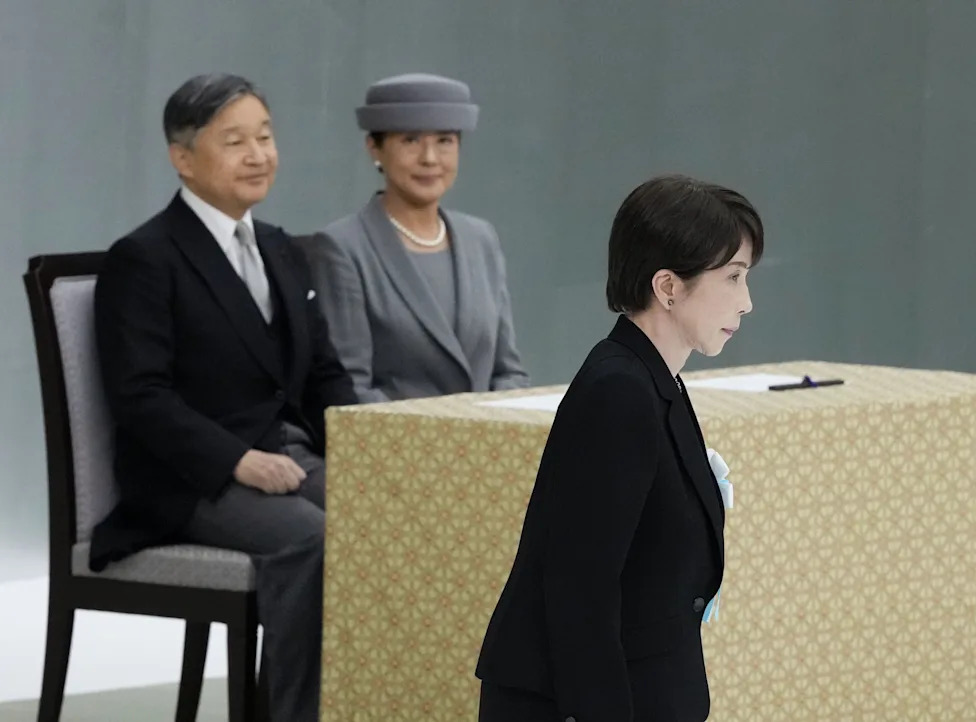 Takaichi Izostala Sa Yasukunija Na 81. Godišnjicu Kapitulacije — Koizumi I Zvaničnici LDP-a Posetili Hram