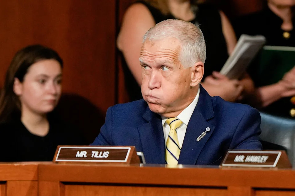 GOP Pressure Mounts on Trump to End Iran War as Midterms Near