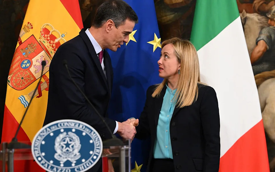 Meloni Moves Right on Migration to Blunt Hard‑Right Surge — 7% Party Could Decide Election