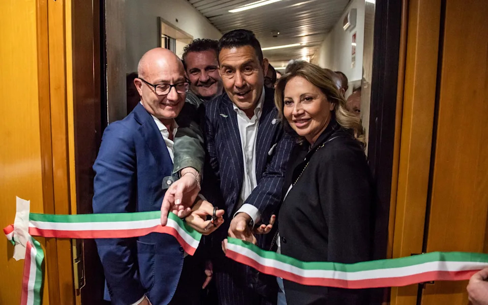 Meloni Moves Right on Migration to Blunt Hard‑Right Surge — 7% Party Could Decide Election