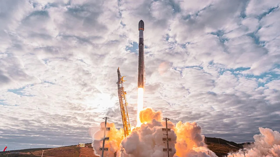 Večeras SpaceX Pokušava 100. Misiju U 2026: Falcon 9 Sa 24 Starlink Satelita Sa Vandenberga