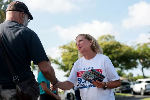 Wasserman Schultz Wins Contentious Democratic Primary After Moving Into Black‑Plurality Florida District