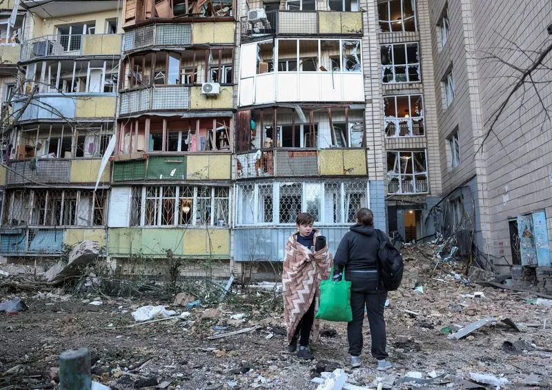 168 dronova i desetine raketa: Ruski udari ubili 16 ljudi u Kijevu, Zelenski traži Patriot interceptore