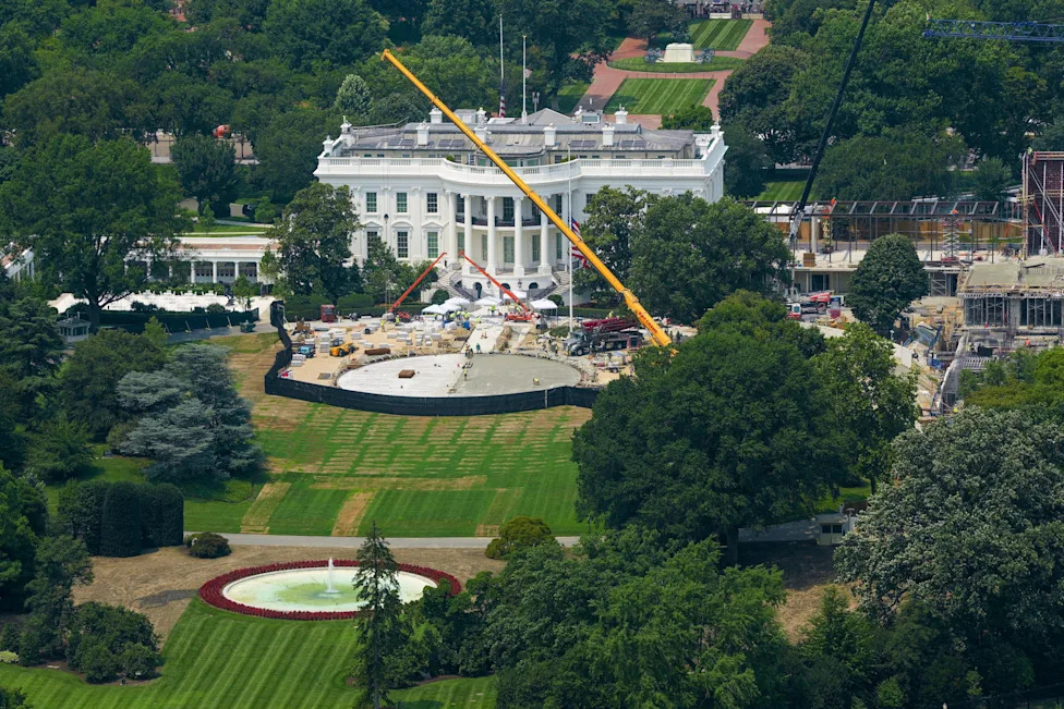 Emerson Poll: Trump Approval Steady as Democrats’ Generic-Ballot Lead Narrows