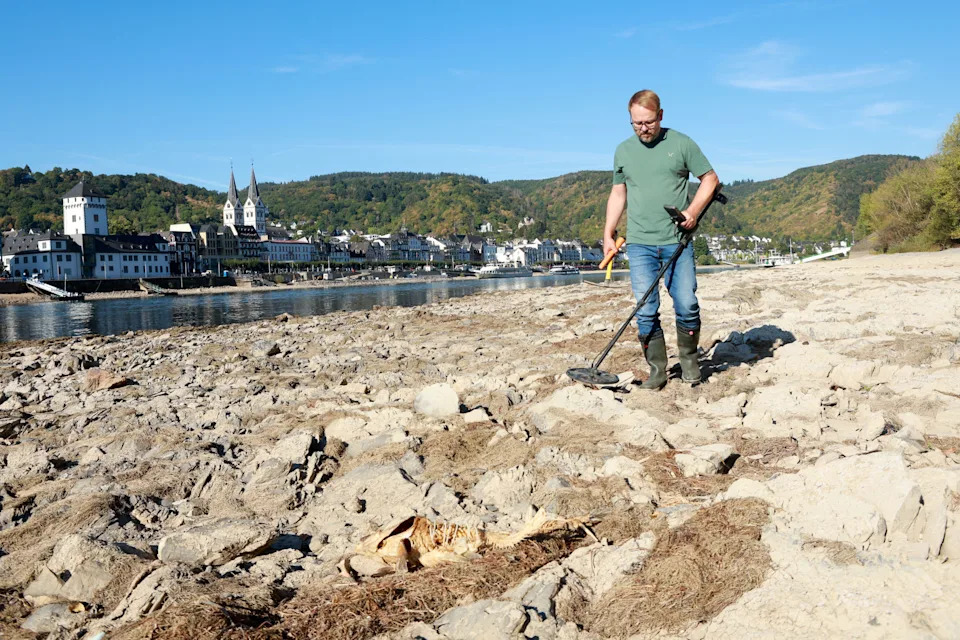 Reke Otkrivaju Prošlost: Mamuti, Olupine i Ekonomske posledice Niskih Vodostaja
