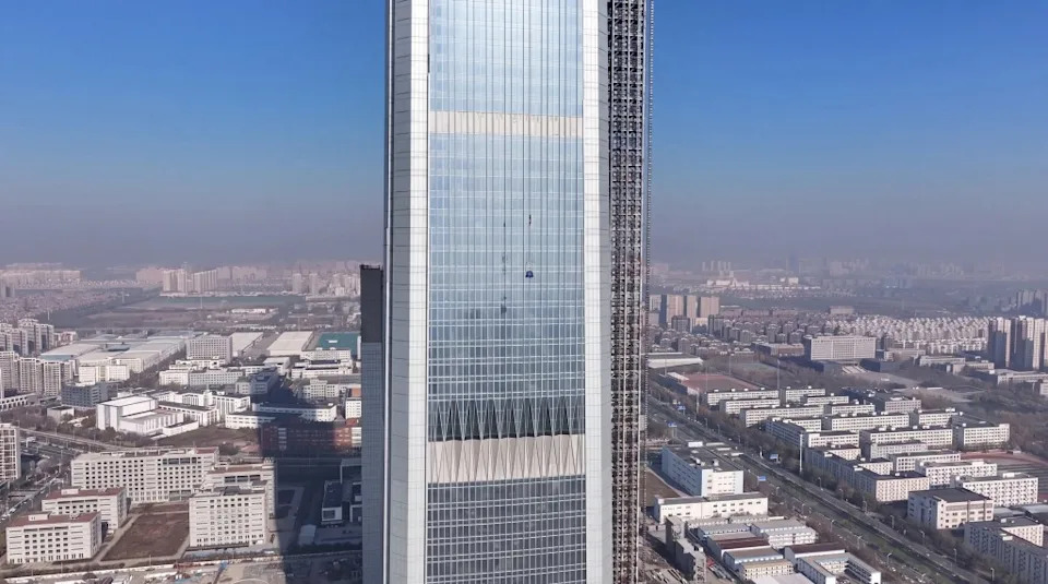 Tianjin 117 dobija najduže liftne usponе na svetu — Otis isporučuje 251 lift i pokretnih stepenica