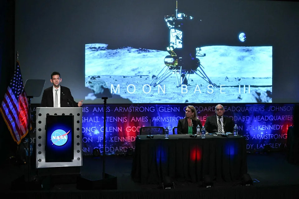 Trka za ledenu vodu na Mesecu: Chang'E-7 protiv američkih planova za lunarnu bazu