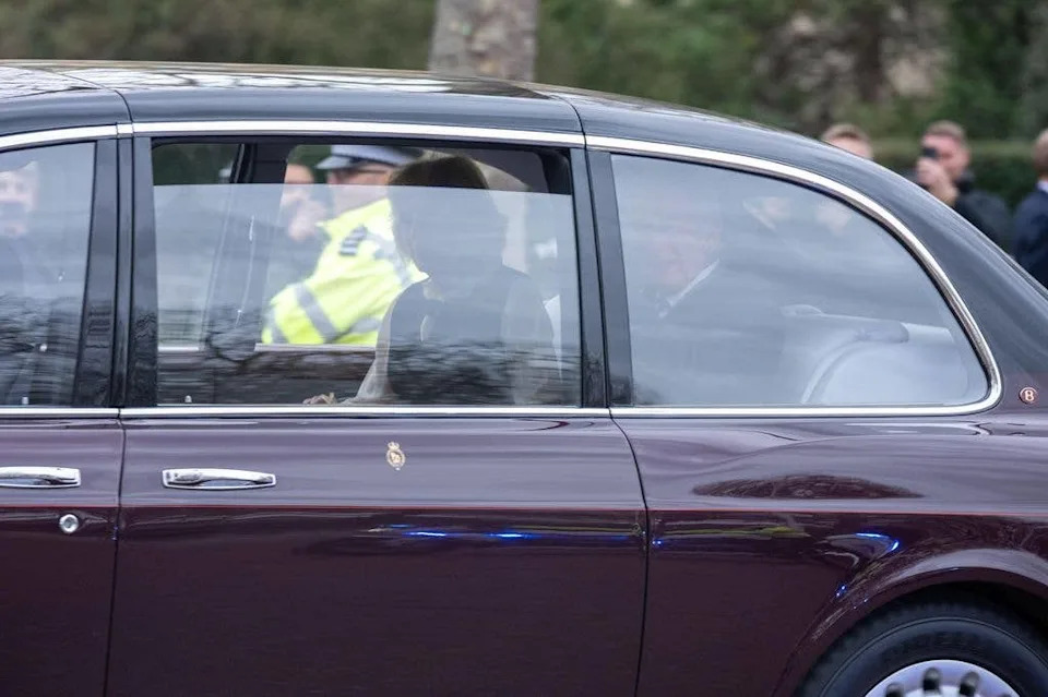 Kralj Karlo i borba protiv raka: šta znamo — Hari se vraća u Veliku Britaniju