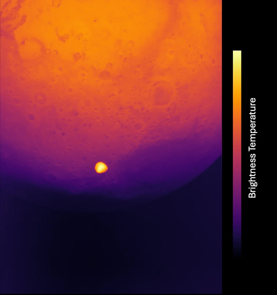 Deimos: Jedan udar asteroida mogao bi da sakrije drevne kratere ispod 120 m regolita