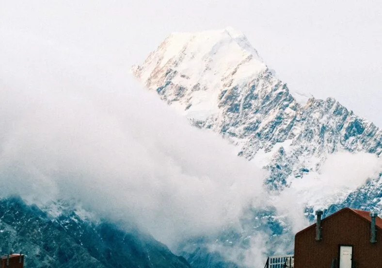 Pronađeno stopalo na Everestu ponovo otvara 100-godišnju misteriju Malloryja i Irvinea