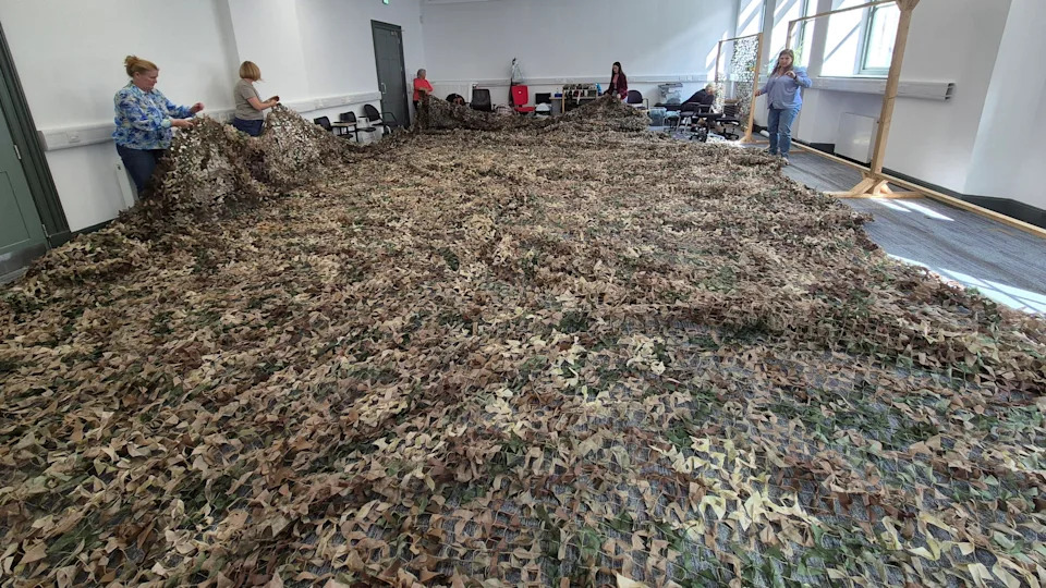 Weegie Weavers: Više Od 300 Kamuflažnih Mreža i Podrška Ukrajinskim Izbeglicama u Glazgovu