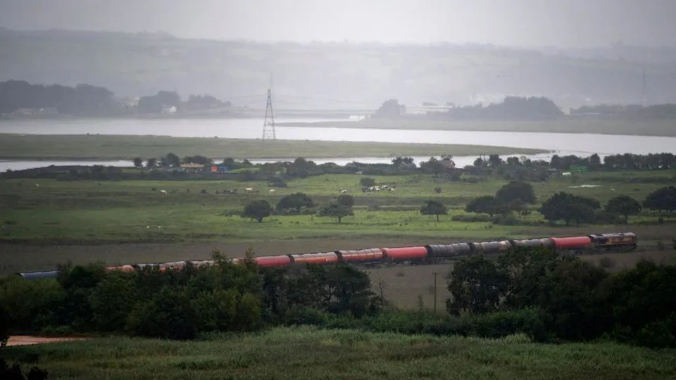 Network Rail Tuži DB Cargo I Touax Nakon Iskakanja Voznih Cisterna I Curenja 446.000L Goriva