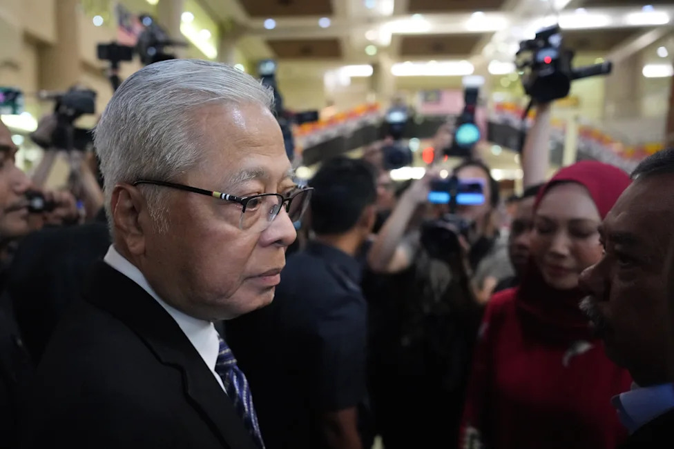 Bivši premijer Malezije Ismail Sabri Optužen Za Nepotpuno Prijavljivanje Imovine
