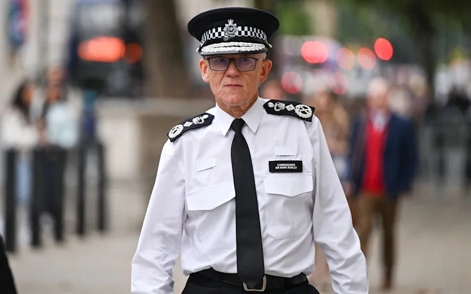 Teenagers Behind Seven Mobile-Shop Raids Avoid Custody Amid Prison Overcrowding Fears