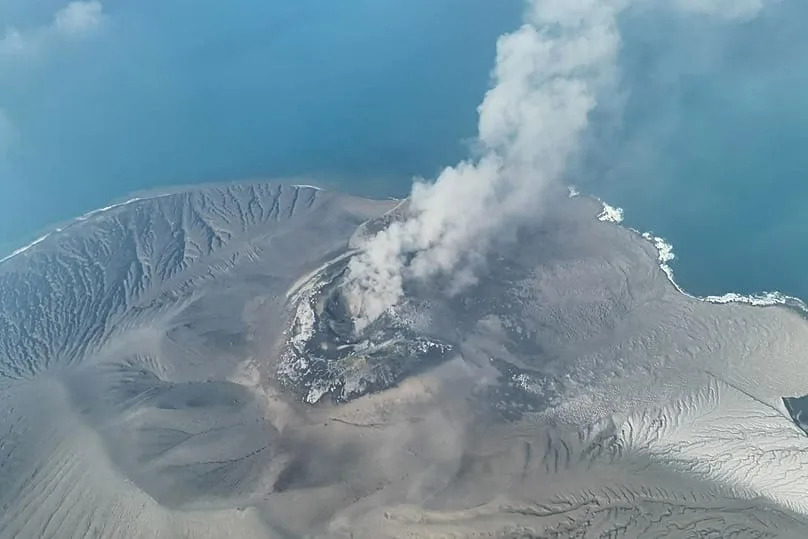 Anak Krakatau Jenjava, Ali Rizik Ostaje — Osam Aerodroma Zatvoreno, 2.300 Letova Poremećeno