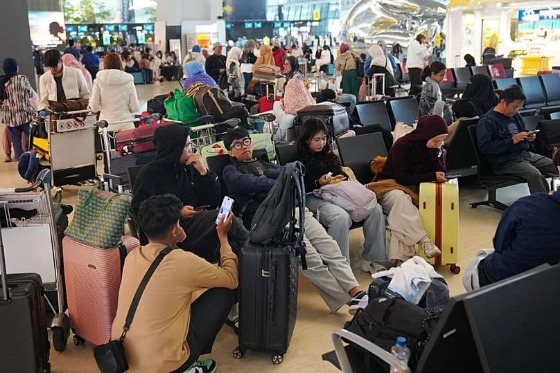 Anak Krakatau Jenjava, Ali Rizik Ostaje — Osam Aerodroma Zatvoreno, 2.300 Letova Poremećeno