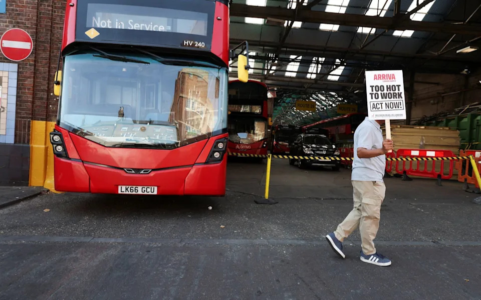 London Bus Drivers Can Return After 35 Minutes If Cab Is Too Hot Or Cold — Arriva and Unite Agree