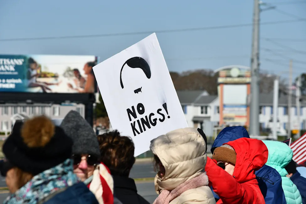 No Kings Shifts to Nationwide Early-Vote Push — Oct. 17 Events Aim to Drive Mass Turnout