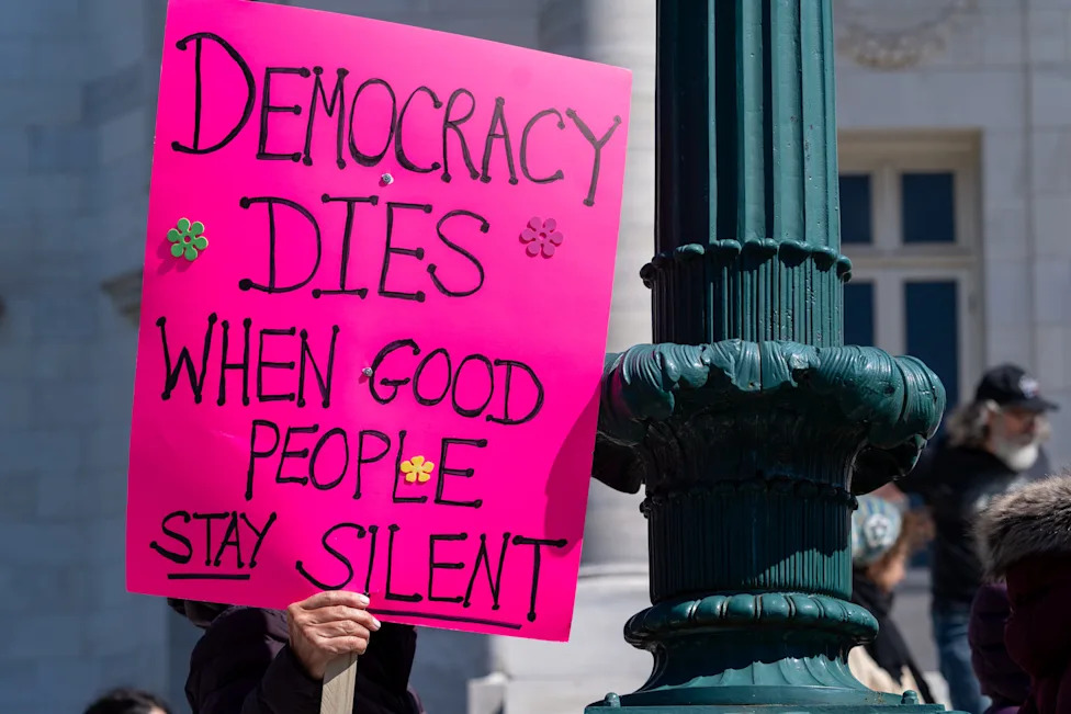 No Kings Shifts to Nationwide Early-Vote Push — Oct. 17 Events Aim to Drive Mass Turnout