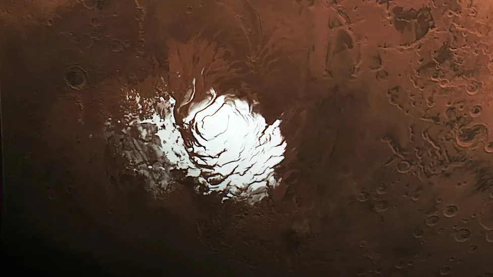 Najnove NASA-ine fotografije Marsa: tragovi drevne vode, praistorijski pejzaži i mogući biosignali