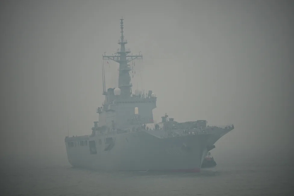 Japan Šalje Brod i Helikoptere na Borneo: JSDF Pomaže Indoneziji U Gašenju Požara I Borbi Protiv Otrovanog Dima