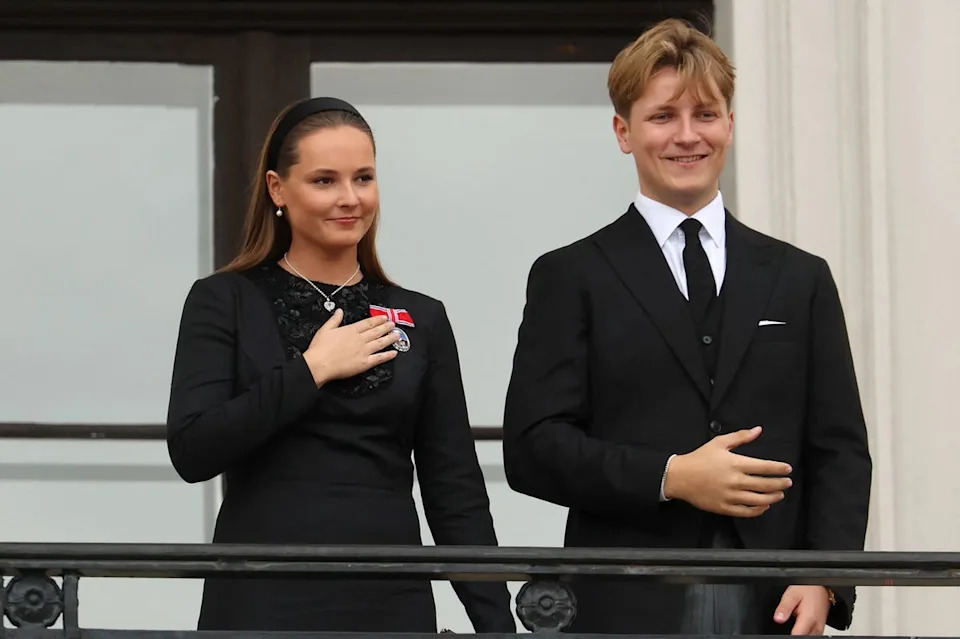 Ingrid Aleksandra (22) Preuzima Centralnu Ulogu: Škola, Dužnosti i Brzi Prelaz Norveške Monarhije