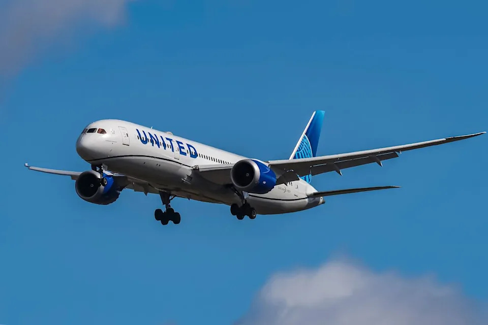 First-Class Passenger Allegedly Bites, Kicks Flight Attendants After Being Denied Alcohol — Flight Diverts to Maine