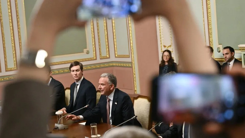 Trump’s Renewed Ukraine Peace Push Faces Immediate Tests as Violence and Mixed Messaging Undermine Trust