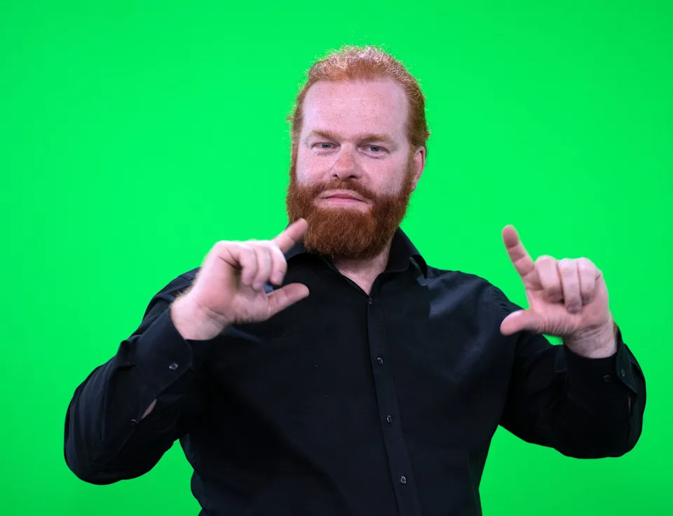 Deaf Interpreters Add ASL Overlays to Dozens of Netflix Kids’ Titles — A Behind-the-Scenes Look