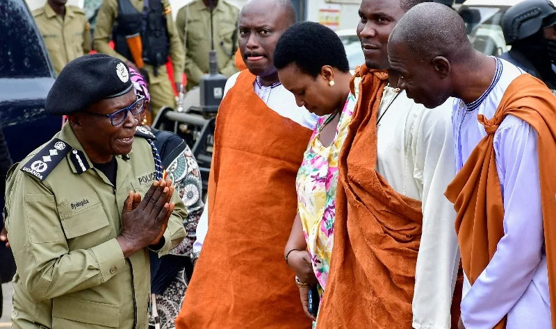King Oyo Laid To Rest In Uganda As Succession Dispute Persists