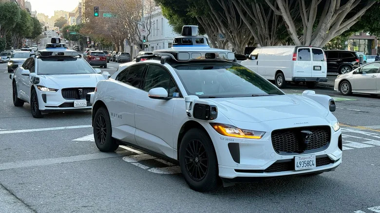 Minneapolis Proposal Would Require Human Monitors in Waymo Robotaxis to Protect Jobs and Safety