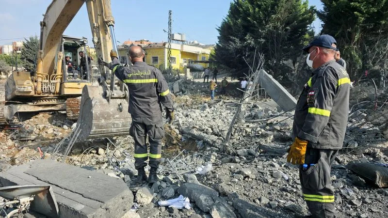 Izraelski Udari Na Kfar Rumman: Najmanje 13 Poginulih, Među Njima Šestoro Dece — Rast Straha Od Eskalacije