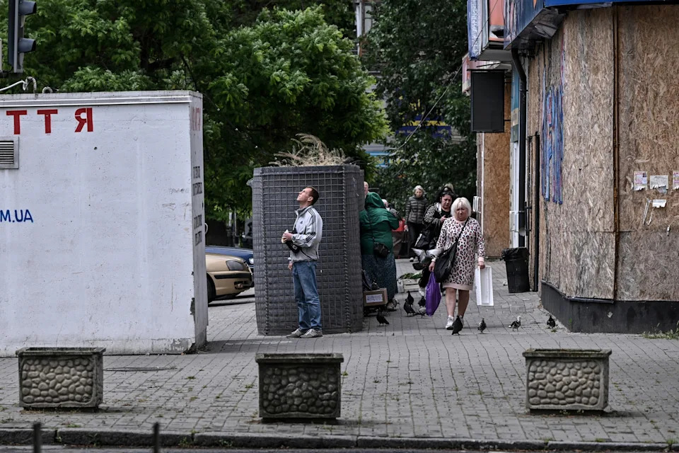 Herson Pod Neprestanim Napadima: Dronovi, Artiljerija i Energetski Kolaps Pred Zimu